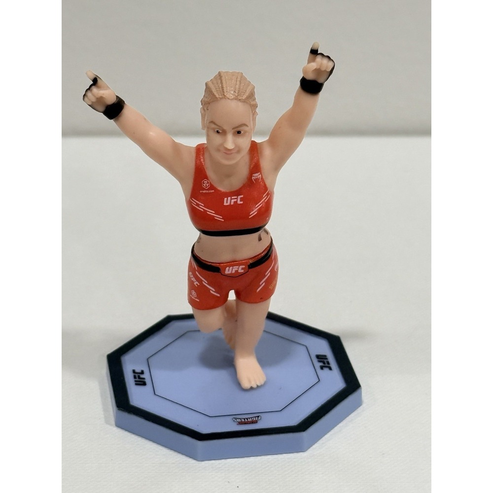 Valentina Shevchenko UFC Octagon Fighters Action Figure Speed Bag Capsule